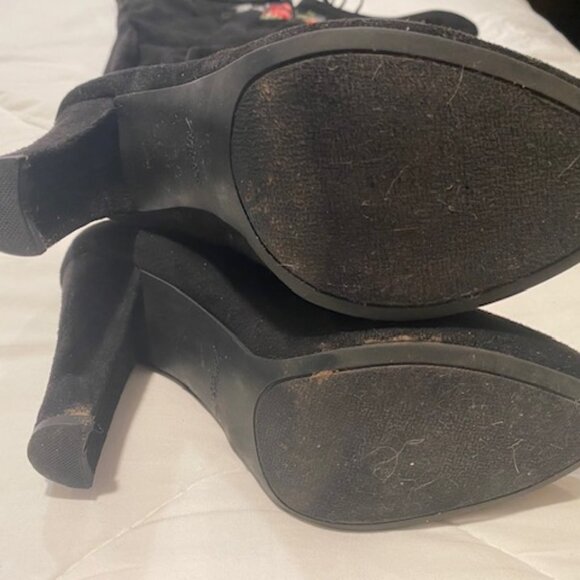 ZigiSoho over the knee Embroidered Boots - Picture 3 of 5